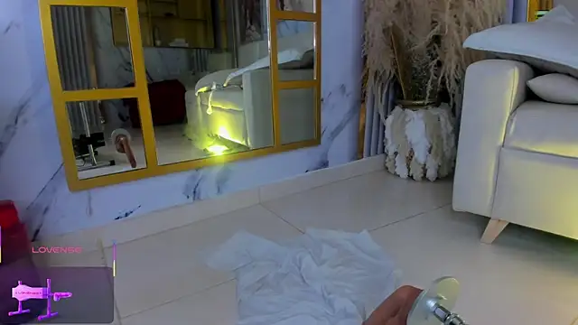 erotik lady online show from 12, 2, 2025