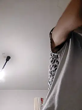 JoLeNe27 online show from 7, 10, 2025