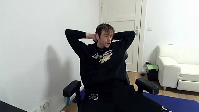 Snapshot of fit_ass_2021 chatting on 25, 2, 2025 fit ass 2021 online show from 25, 2, 2025