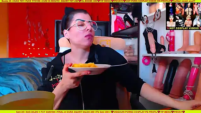 cuminmenowbbyx online show from 22, 2, 2025