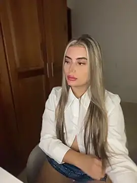 Miss valeriaa online show from 4, 5, 2026
