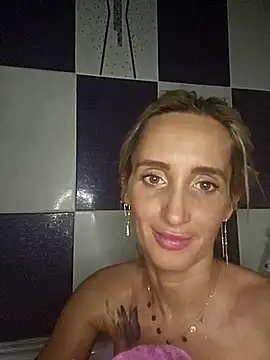 IsabelleEthan online show from 4, 3, 2025