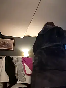 Canadian BBW online show from 2, 1, 2025