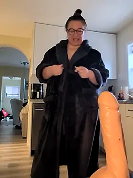 Canadian BBW online show from 15, 3, 2025