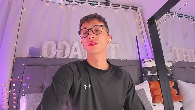 Thiago jones online show from 3, 3, 2025