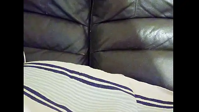 hairyuncut00 online show from 16, 2, 2026