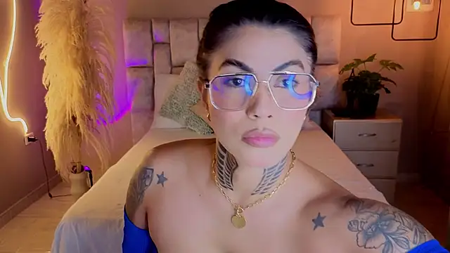 pamela reyes  online show from 8, 11, 2025