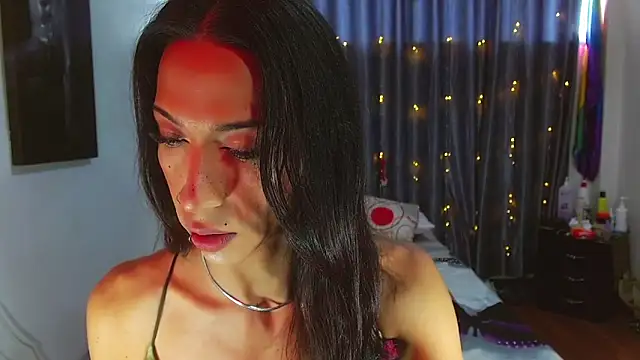 Kenisha Sweet online show from 12, 3, 2026