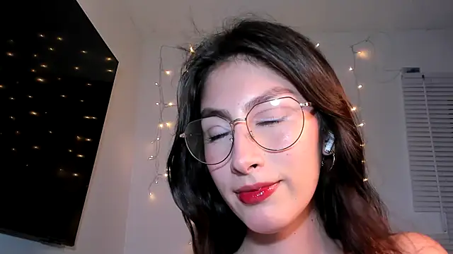 valeria gonzales  online show from 8, 1, 2025