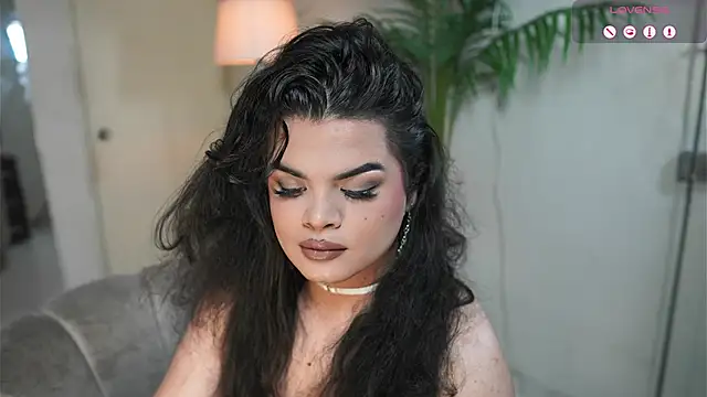 artechloe online show from 24, 9, 2025