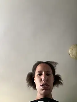 Snapshot of AaliyahHarris chatting on 9, 6, 2026 AaliyahHarris online show from 9, 6, 2026