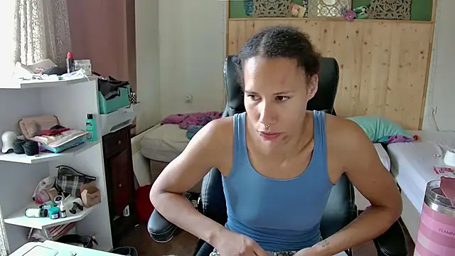 Snapshot of AaliyahHarris chatting on 17, 6, 2026 AaliyahHarris online show from 17, 6, 2026