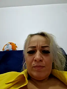 Snapshot of Ruxy42ETT chatting on 4, 1, 2025 Ruxy42ETT online show from 4, 1, 2025