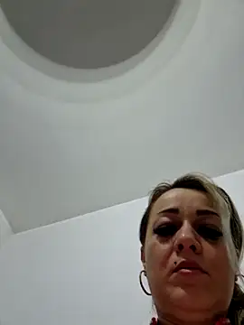 Snapshot of Ruxy42ETT chatting on 28, 1, 2025 Ruxy42ETT online show from 28, 1, 2025