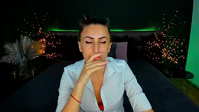 Rebecca Diamond online show from 15, 9, 2025