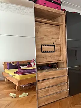 Pia July  online show from 19, 9, 2025