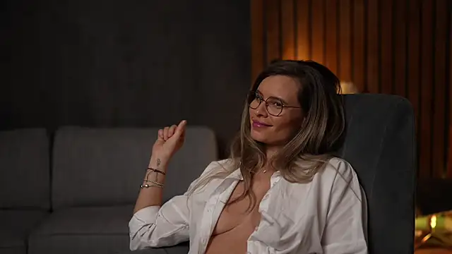 BrandyWhite online show from 3, 12, 2024