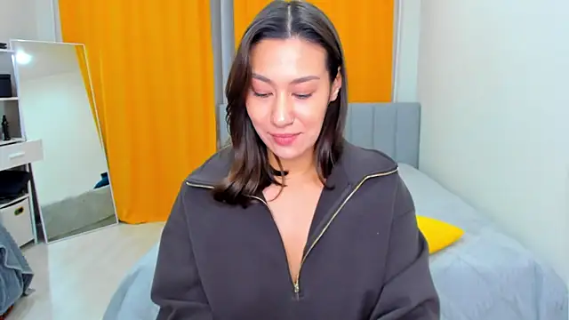 Snapshot of FieryHeart chatting on 4, 1, 2025 FieryHeart online show from 4, 1, 2025