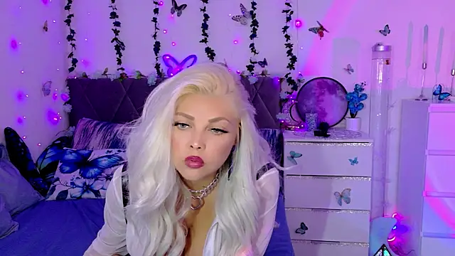 Snapshot of LexY- chatting on 16, 7, 2026 LexY- online show from 16, 7, 2026