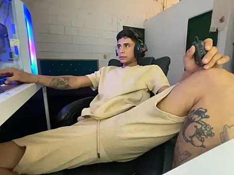 Max TheHorseDick online show from 12, 3, 2026