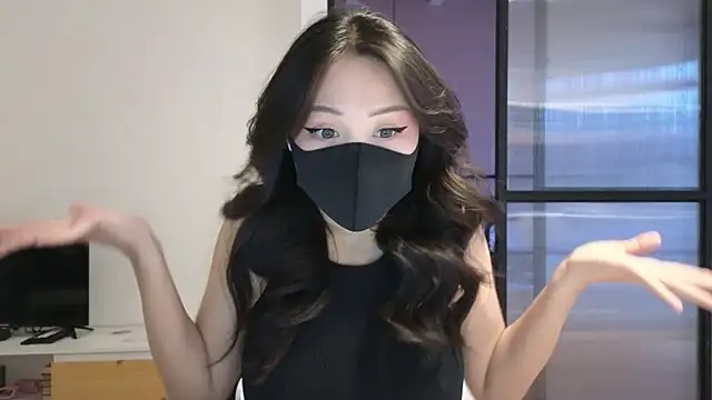 TammiLou online show from 19, 2, 2025