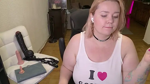 MargotGrey online show from 6, 4, 2026