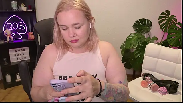 MargotGrey online show from 28, 6, 2026