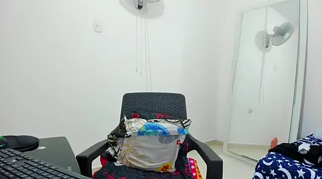 HUGEBOOBS MILF online show from 28, 12, 2024