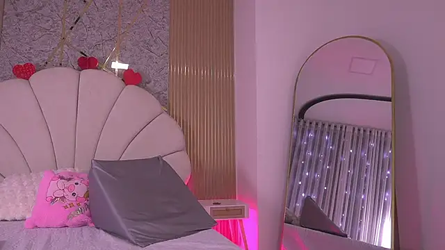 Snapshot of mssburbuja chatting on 4, 3, 2026 mssburbuja online show from 4, 3, 2026