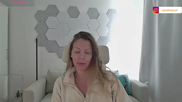 novaforyou1 online show from 13, 2, 2025