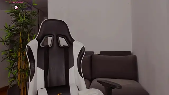 Jaylee Krys online show from 15, 10, 2025