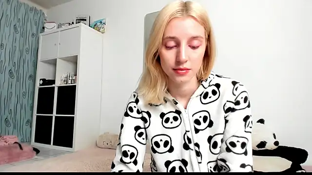 KenzieDawton online show from 14, 3, 2025