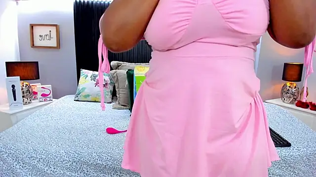 gabytyara2 online show from 10, 3, 2025