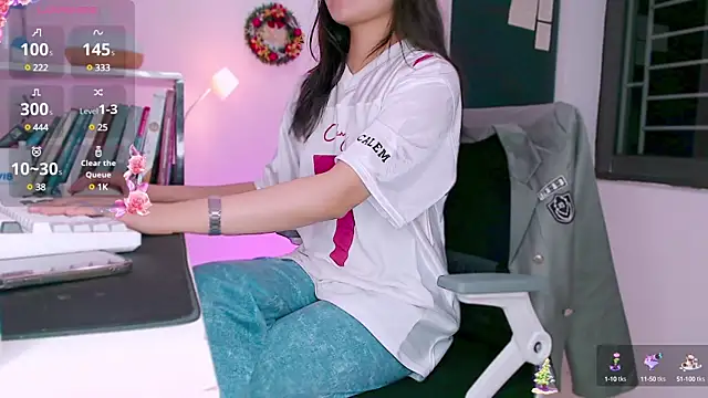 Snapshot of Shyn__ chatting on 31, 12, 2024 Shyn online show from 31, 12, 2024