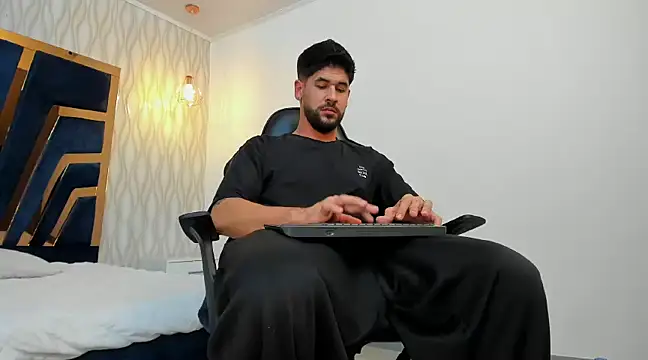 Snapshot of Petesevans chatting on 22, 2, 2025 Petesevans online show from 22, 2, 2025