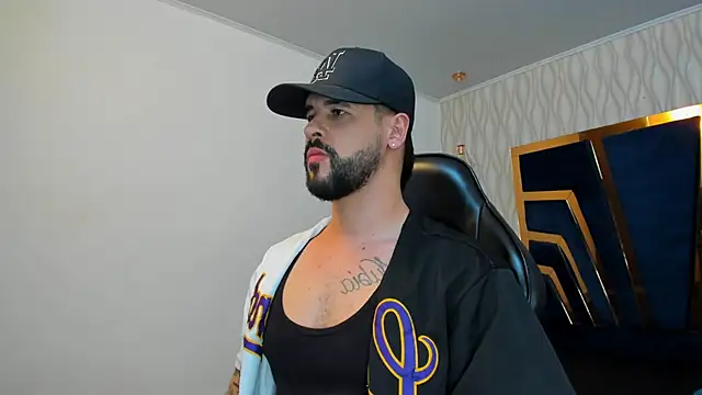 Snapshot of Petesevans chatting on 12, 9, 2025 Petesevans online show from 12, 9, 2025