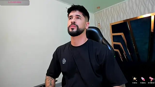 Snapshot of Petesevans chatting on 19, 9, 2025 Petesevans online show from 19, 9, 2025