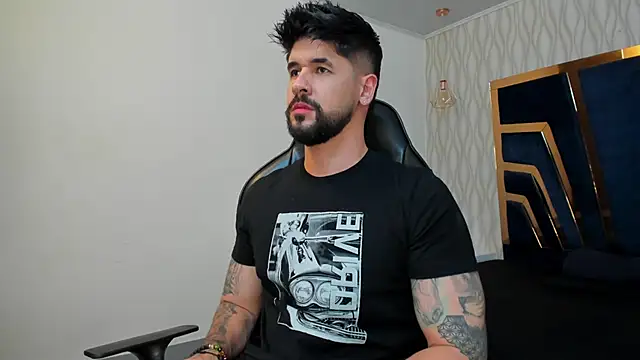 Snapshot of Petesevans chatting on 20, 9, 2025 Petesevans online show from 20, 9, 2025