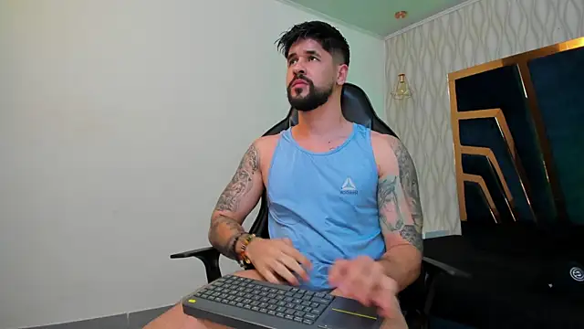 Snapshot of Petesevans chatting on 23, 9, 2025 Petesevans online show from 23, 9, 2025