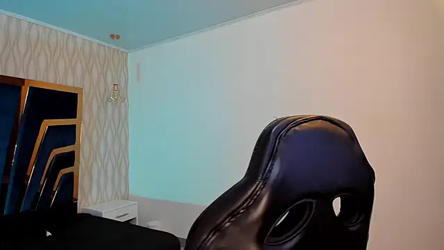 Snapshot of Petesevans chatting on 28, 10, 2025 Petesevans online show from 28, 10, 2025