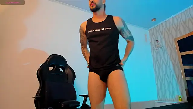 Snapshot of Petesevans chatting on 9, 11, 2025 Petesevans online show from 9, 11, 2025