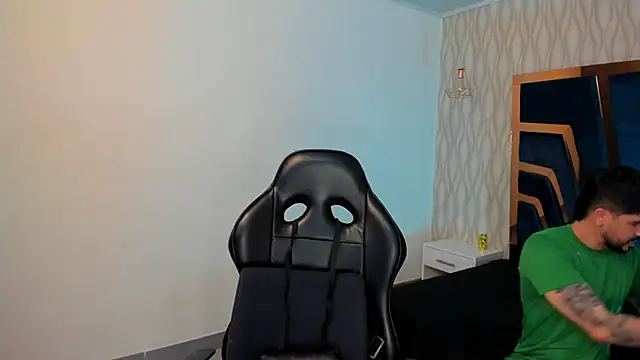 Snapshot of Petesevans chatting on 10, 11, 2025 Petesevans online show from 10, 11, 2025