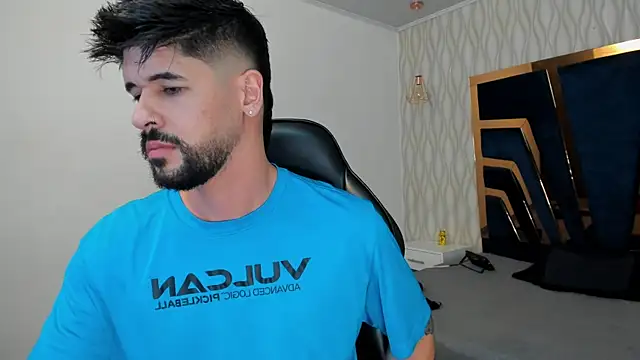 Snapshot of Petesevans chatting on 28, 11, 2025 Petesevans online show from 28, 11, 2025