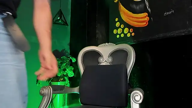 Snapshot of Petesevans chatting on 10, 2, 2026 Petesevans online show from 10, 2, 2026