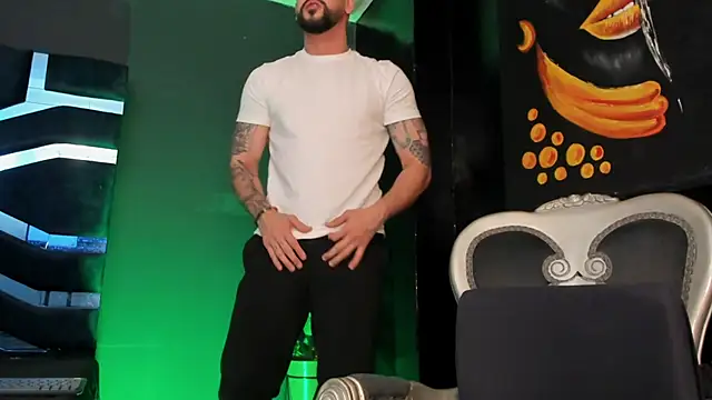 Snapshot of Petesevans chatting on 11, 2, 2026 Petesevans online show from 11, 2, 2026