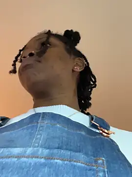 mochamimi online show from 4, 3, 2026