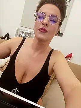 RebeccaNoble online show from 16, 4, 2026