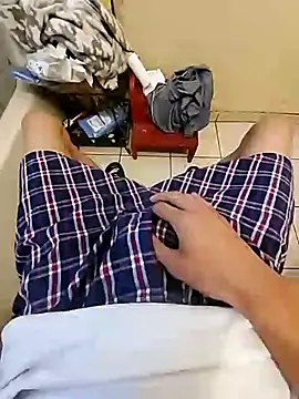 Bigstiffyuh online show from 25, 10, 2025