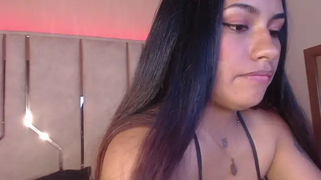 ChantalPetit online show from 16, 2, 2026