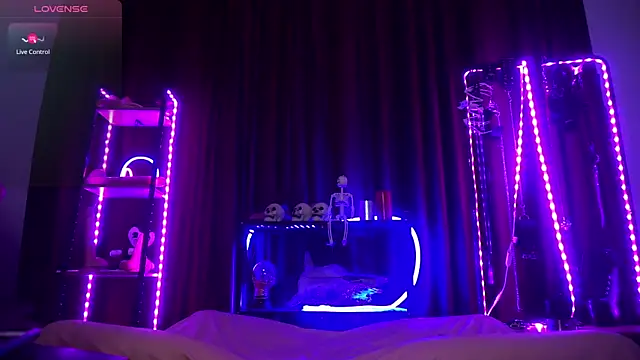 CyberXGoddess online show from 9, 9, 2025